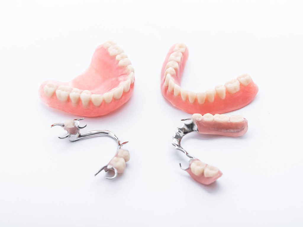 Fu and partial dentures
